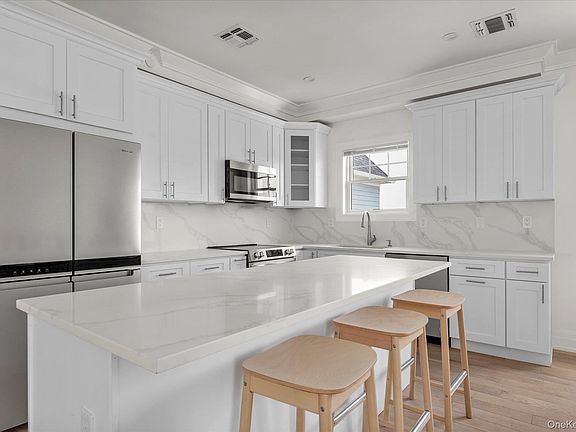 Quartz counter tops