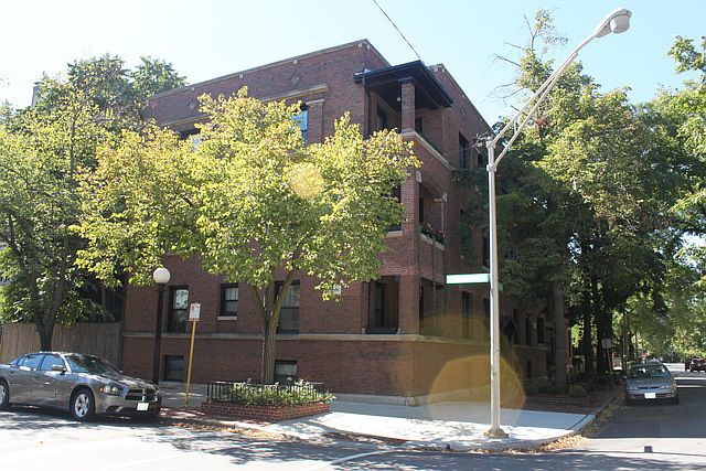 1st image of 541 W Dickens Ave APT 2W