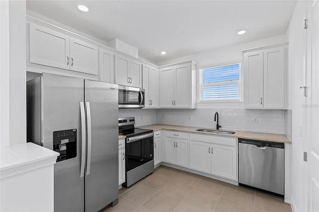 1 bed, 1.0 bath, 750 sqft, $1,700 — Photo 4