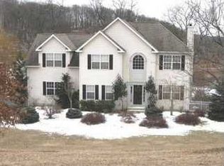 13 Meadow Ridge Ln, Lafayette, NJ 07848