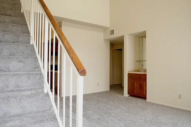 15045 Dickens St #205 — Photo 3
