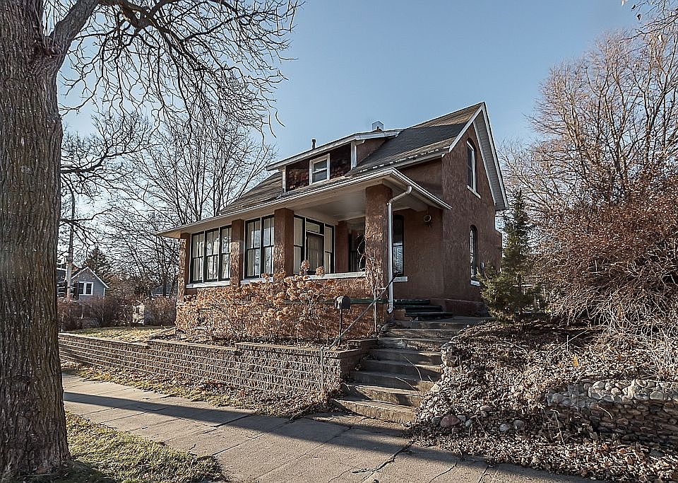 1026 Center St, New Ulm, MN 56073 Zillow
