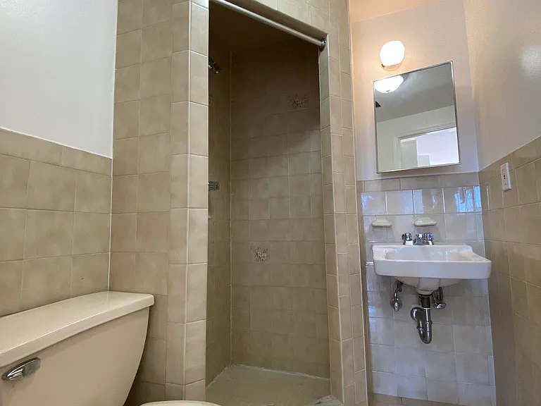 400 Ocean Pkwy #6A — Photo 10