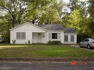 306 Morris Dr, Longview, TX 75602