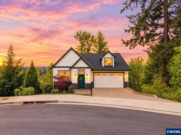 1372 Overview St NW, Salem, OR 97304