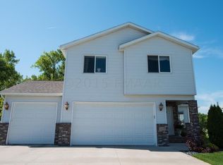 3007 7th Ave N, Moorhead, MN 56560
