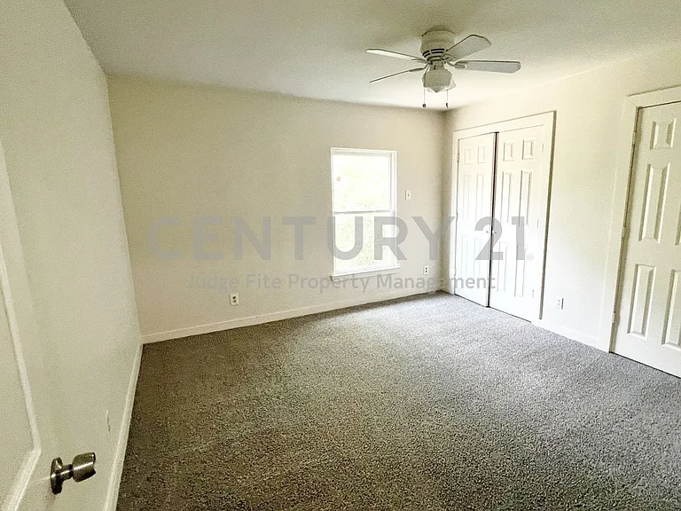 725 Cain St — Photo 10