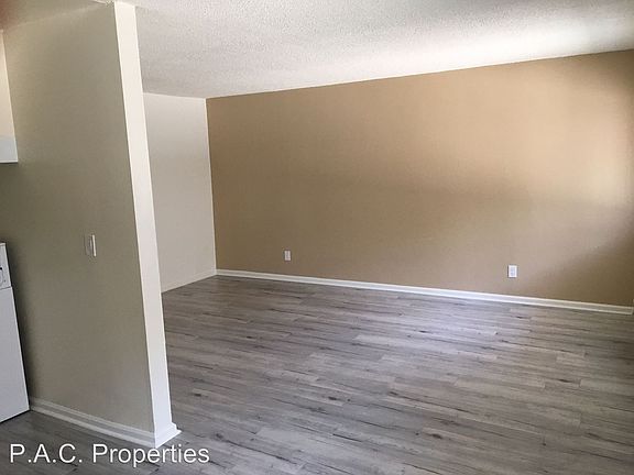 4th image of 11840 Kittridge St APT 08