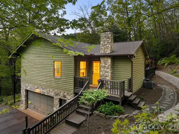 2159 N Fork Right Fork Rd, Black Mountain, NC 28711