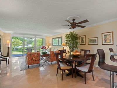 350 Oaks Ln APT 222, Pompano Beach, FL, 33069