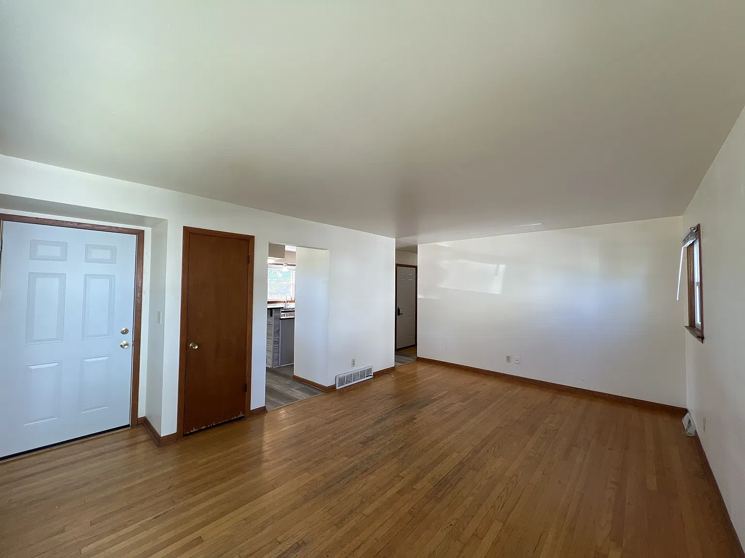 1728 Cleveland Ave - Lower — Photo 4
