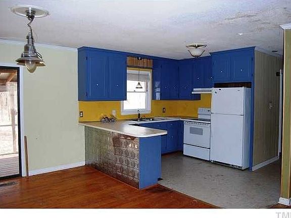 4th image of 3015 Yellowwood Ct