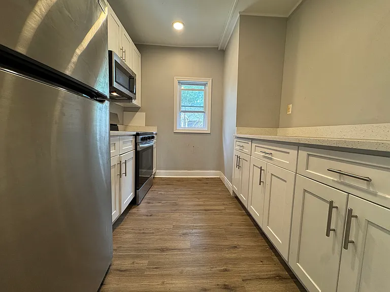 454 N Main St #3 — Photo 6