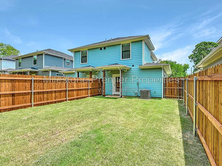1323 S 5th Ave — Photo 23