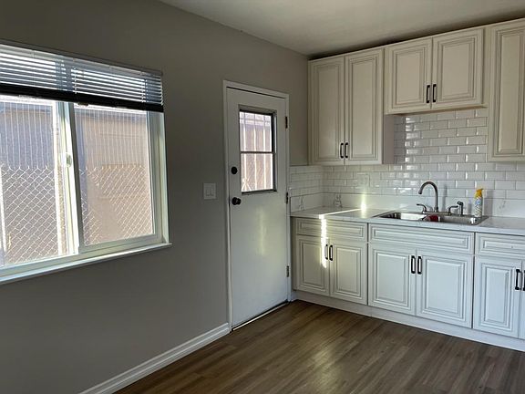 kitchen/door to back and side yard