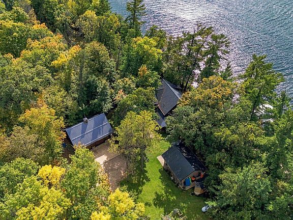 4th image of 21352 NE Pickerel Lake Rd