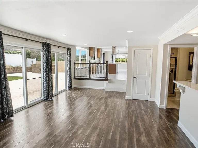 334 W Avenida De Las Flores — Photo 10
