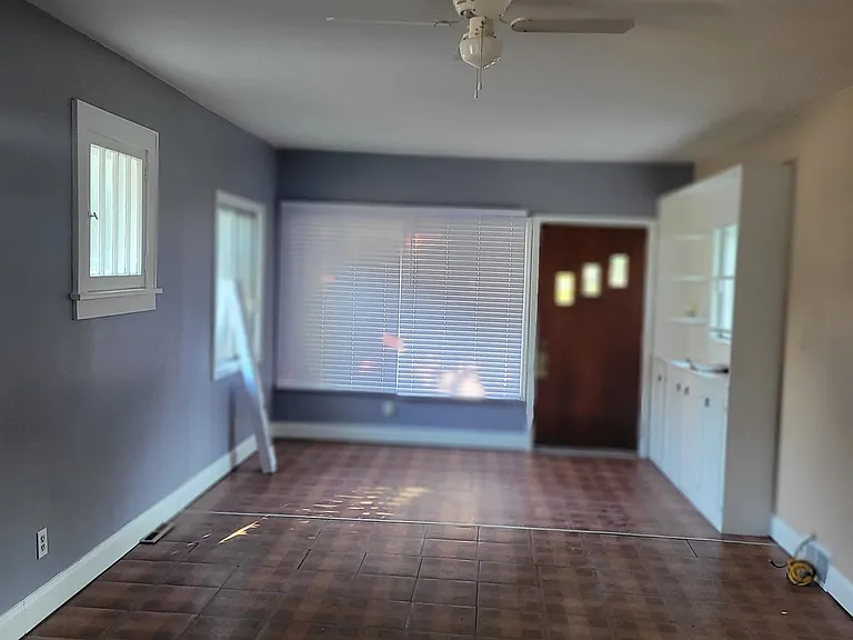 135 S Elmwood Ave — Photo 27