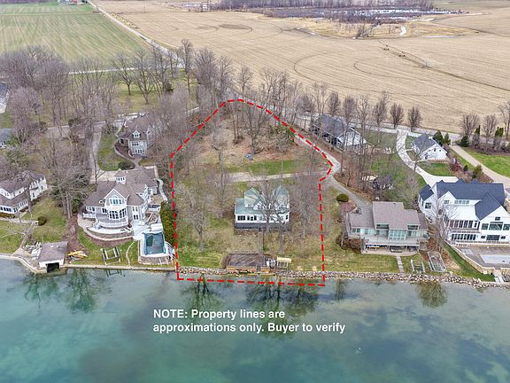 4th image of 61305 Crooked Creek Rd