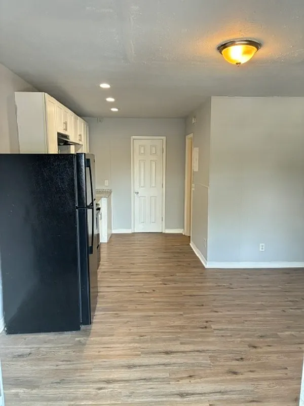 1 bed, 1.0 bath, 420 sqft, $750 — Photo 3