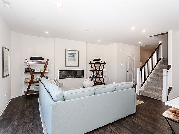 3rd image of 3204 Iris Avenue Lot #15.03
