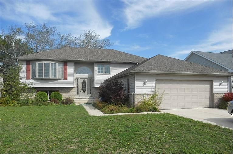 1st image of 1336 W 82nd Pl