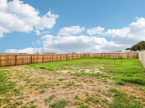 714 Wolf Crest, Seguin, TX 78155