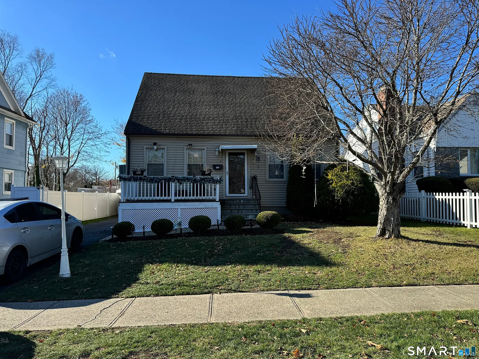 3 bed, 1.5 bath, 1470 sqft, $3,800 — Photo 1