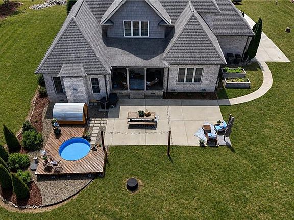 3rd image of 6634 Linville Ridge Dr