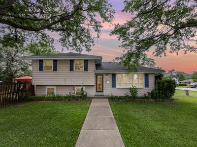 4001 N Lincoln St, Westmont, IL, 60559