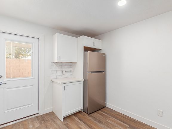 3rd image of 510 N Horne APT 1