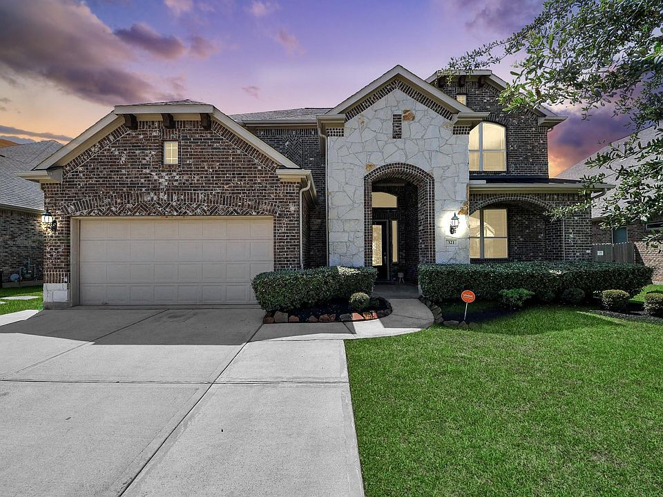 1st image of 321 Stockport Dr