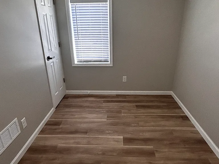 902 S 9th St — Photo 12