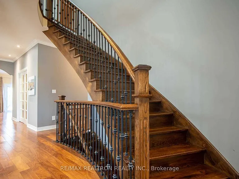 18 Ravine Edge Dr — Photo 14