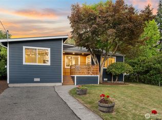 12032 38th Avenue NE, Seattle, WA 98125