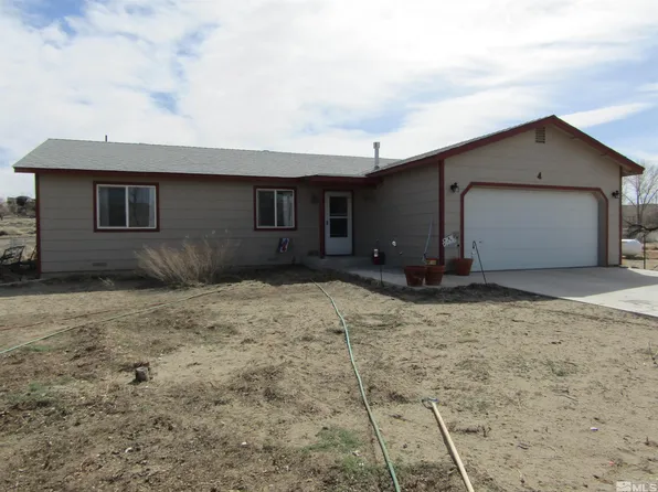 4 Panavista Cir, Yerington, NV 89447