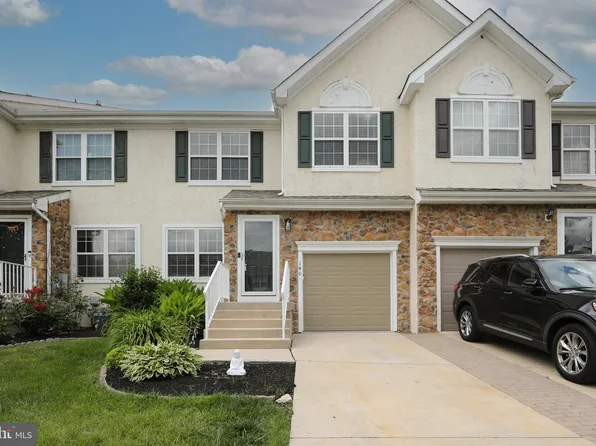 140 Hearthstone Ln, Marlton, NJ 08053