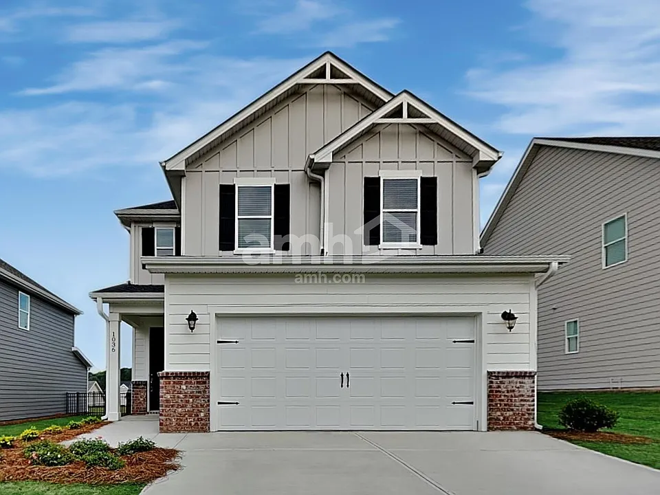 1036 Highland Walk
