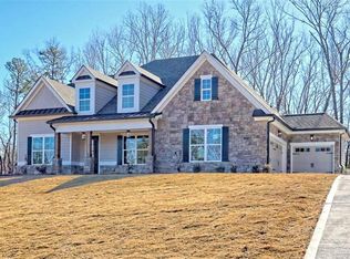 162 Northern Spy Dr, Clarkesville, GA 30523