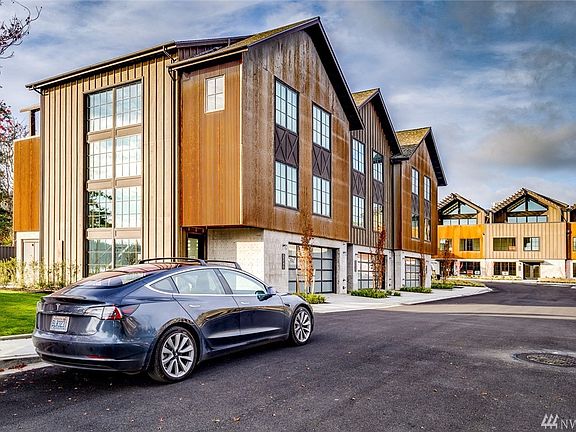 3rd image of 4565 Flying Goat B140/240 Ave NE