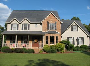 43 Dogwood Ln, Point Pleasant, WV 25550