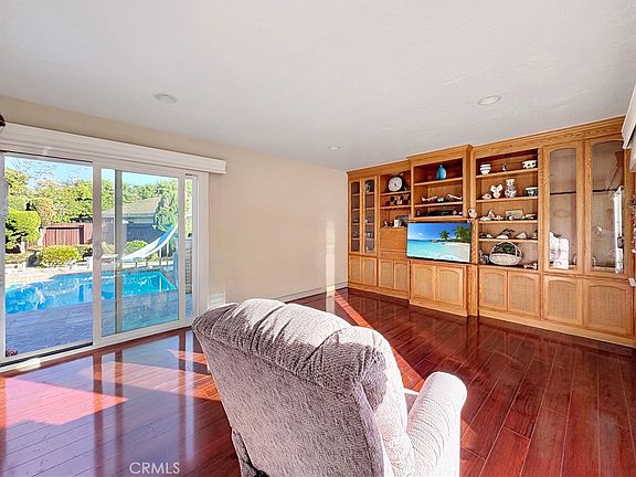 5th image of 8131 Wenlock Cir