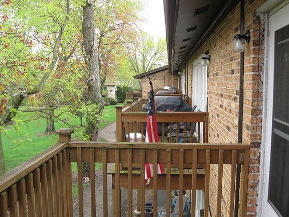 5th image of 2220 Arbor Cir APT 26
