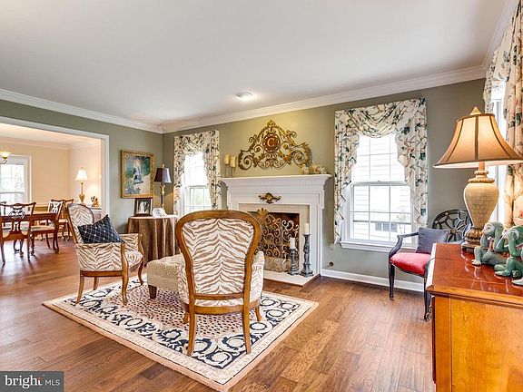 4th image of 8348 Argent Cir