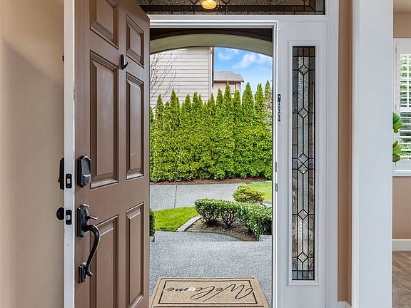 3rd image of 16535 NE 121st Street