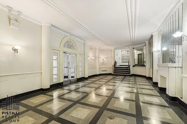 Rented by Pistilli Realty Group | media 18