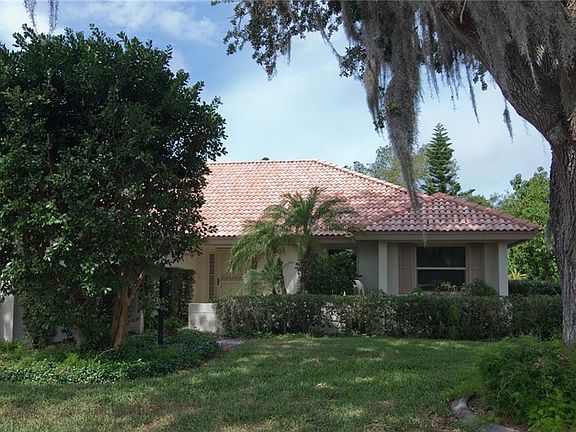 2nd image of 224 Laurel Hollow Dr #13