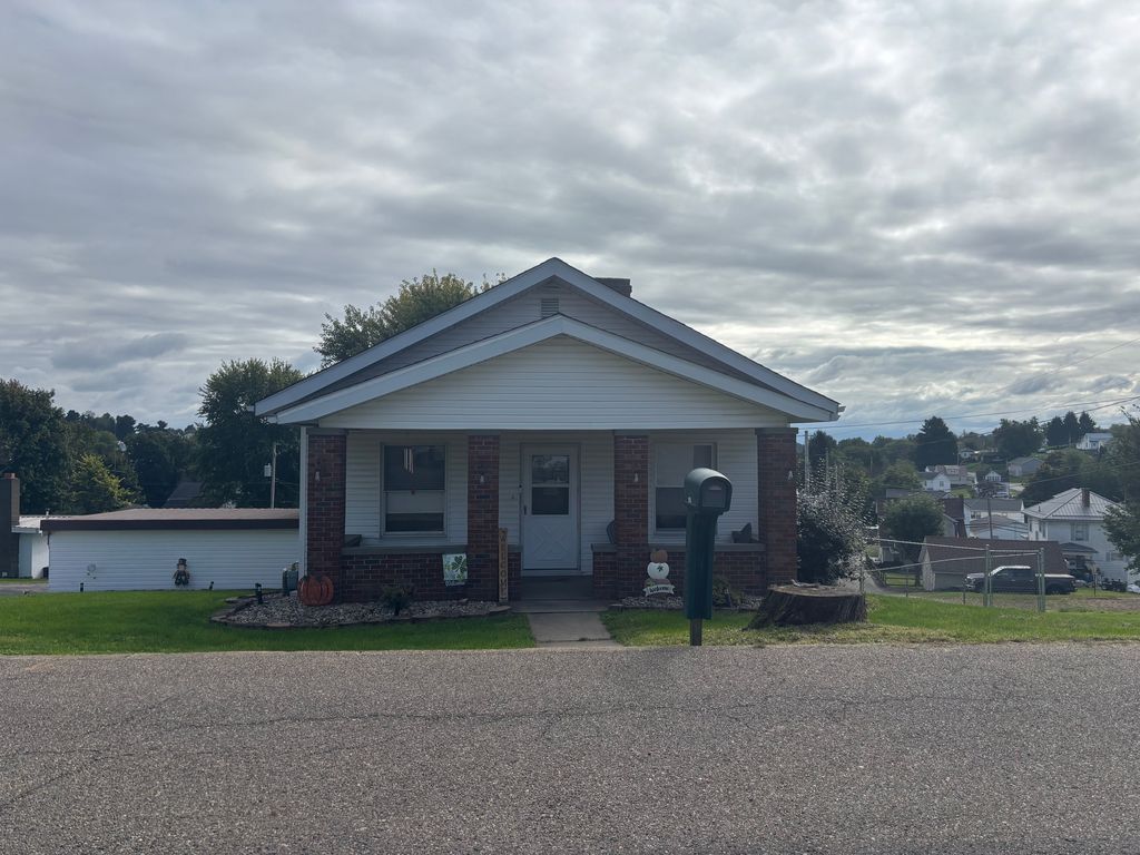 403 Carrie Ave - Property Image