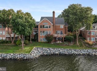 700 S River Landing Rd, Edgewater, MD 21037