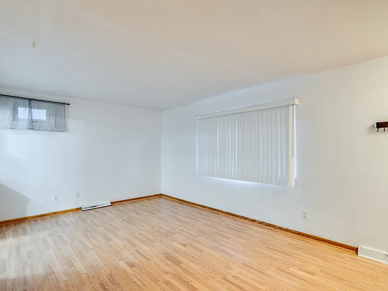 1524 Robin Ln — Photo 6